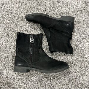 BCBGeneration ROSSY Black Genuine Leather Urban Zip Ankle Boots Women’s US 8.5